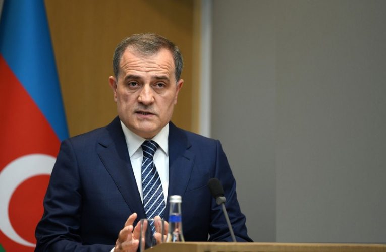 Ceyhun Bayramov Gürcüstana yola düşdü