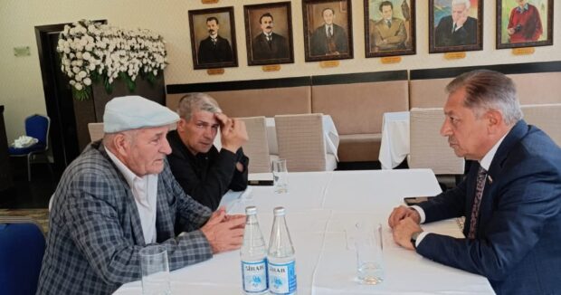 Aktual
                                                
                                                    24 İyul 2025, 15:17                                                
                                            
                                            
                                                
Cavanşir Feyziyev Şəkidə seçiciləri ilə görüşdü – FOTOLAR 