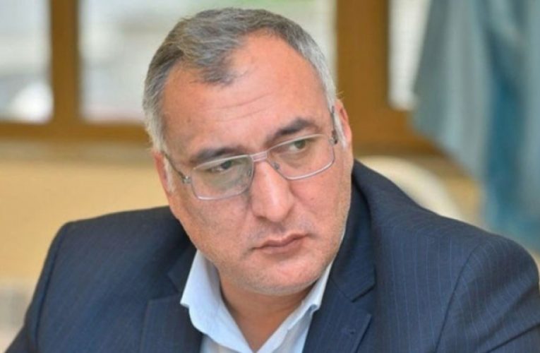Boz, qırmızı, sarı…
