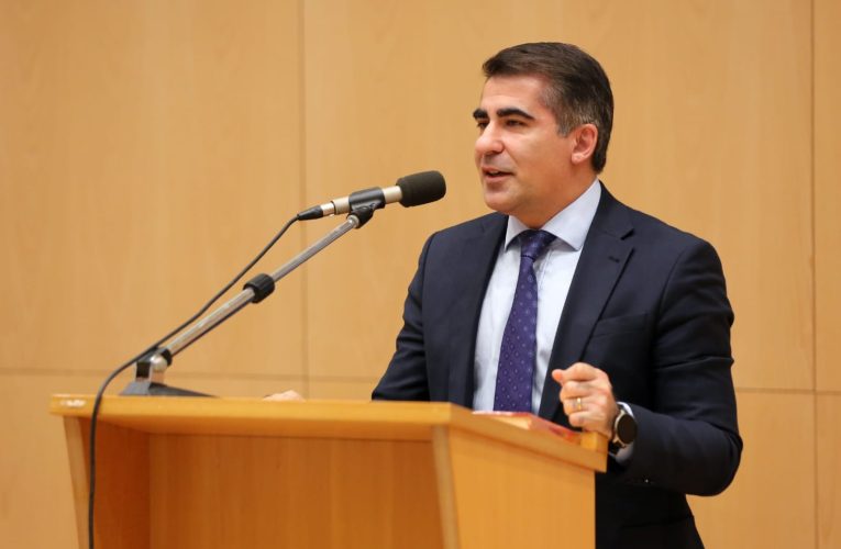 Tələbə ayda 550 manat təqaüd ala bilər – Nazirin müşaviri 