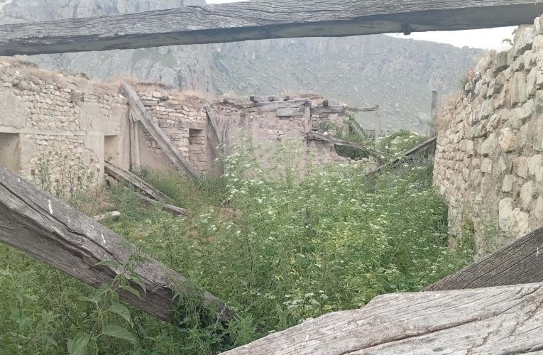 Tarixi məscidimiz hələ də acınacaqlı durumdadır – FOTO+VİDEO