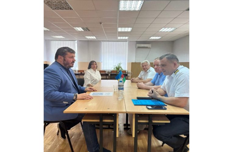 Milli Qəhrəmanlarımıza Ukraynada böyük ehtiram