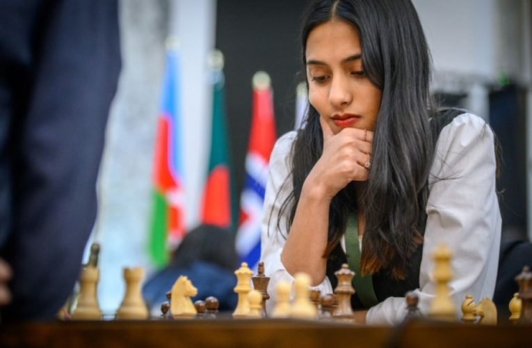 Qadın şahmatçı Dünya Kubokunun qalibi oldu