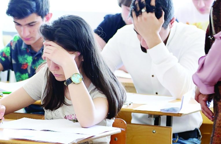 Son 10 ildə 74 abituriyent maksimum nəticə GÖSTƏRİB