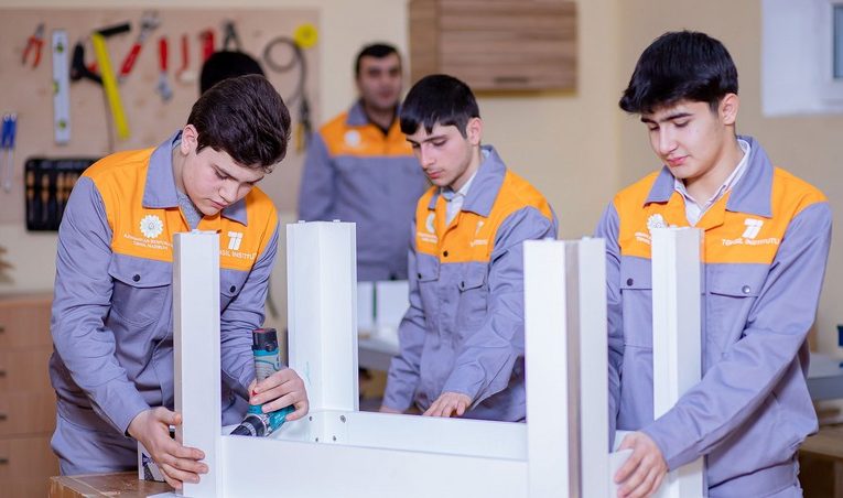 Quba və Füzulidə yeni Peşə təhsili müsəssisələri tikilir