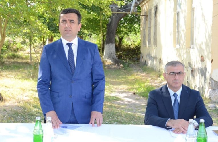 Saatlı icra hakimiyyətində qalmaqal – Qəbula gələn vətəndaş həbs edildi