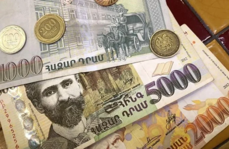 Ermənistanın dövlət borcu 13 milyardı ötüb