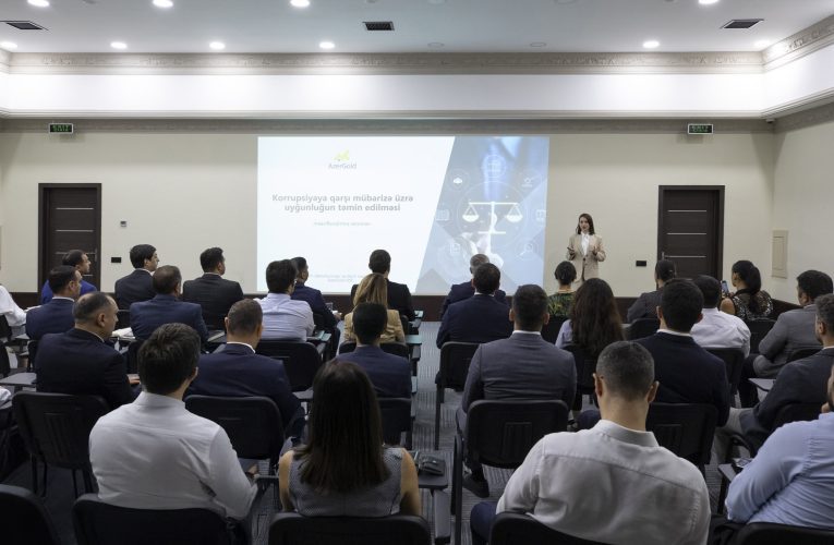 Aktual
                                                
                                                    8 Avqust 2025, 14:24                                                
                                            
                                            
                                                
“AzerGold”da korrupsiyaya qarşı mübarizə – GÖRÜNTÜ