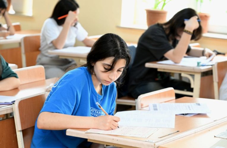 Ekspertdən yeni ixtisaslarla bağlı proqnoz: rəqabət yüksək olacaq