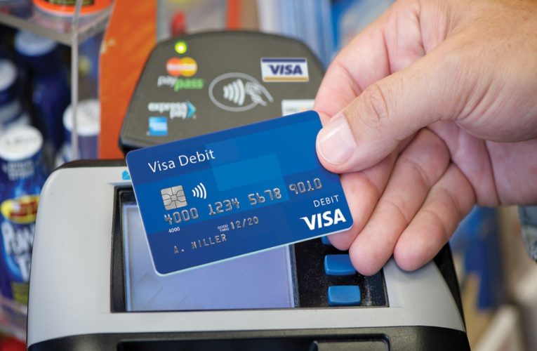 Bu universitetlərin tələbələrinə “TələbəPlus” kartı verilib – RƏSMİ