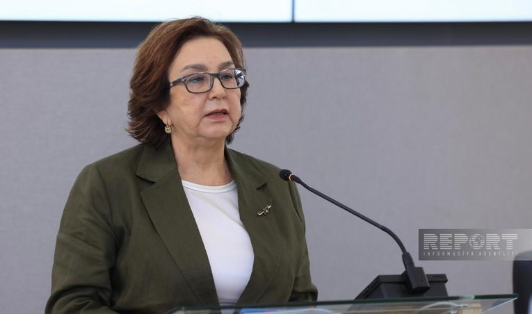 Məleykə Abbaszadə: İxtisas seçimində öz istəyinizi və balınızı nəzərə almalısınız