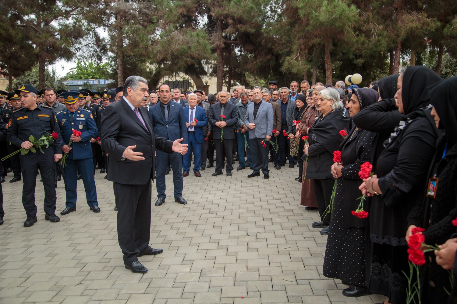 Aktual
                                                
                                                    27 Sentyabr 2025, 13:02                                                
                                            
                                            
                                                
Salyanda Vətən övladlarının xatirəsi dərin ehtiramla anıldı – FOTOLAR