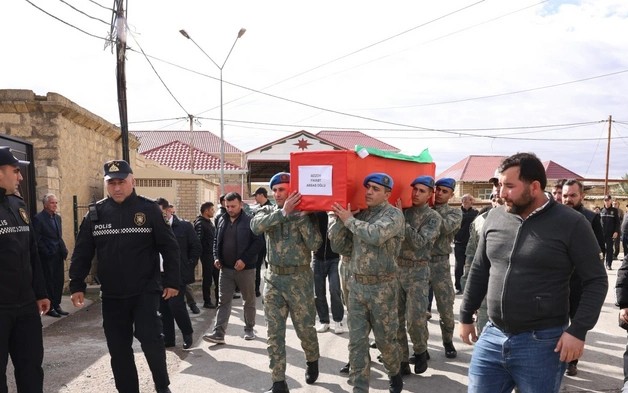 Şəhid Fikrət Əzizov Qobustanda dəfn edildi