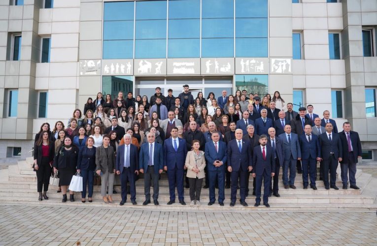 Aktual
                                                
                                                    6 Fevral 2026, 17:55                                                
                                            
                                            
                                                
“Elm gözəldir: məktəbdən elmə” təşəbbüsü – FOTO