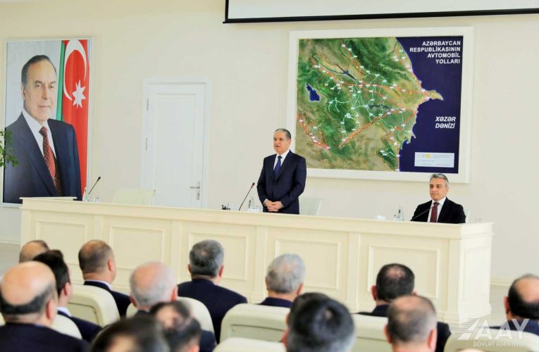 Natiq Əmirov yeni sədri kollektivə təqdim etdi – FOTOLAR