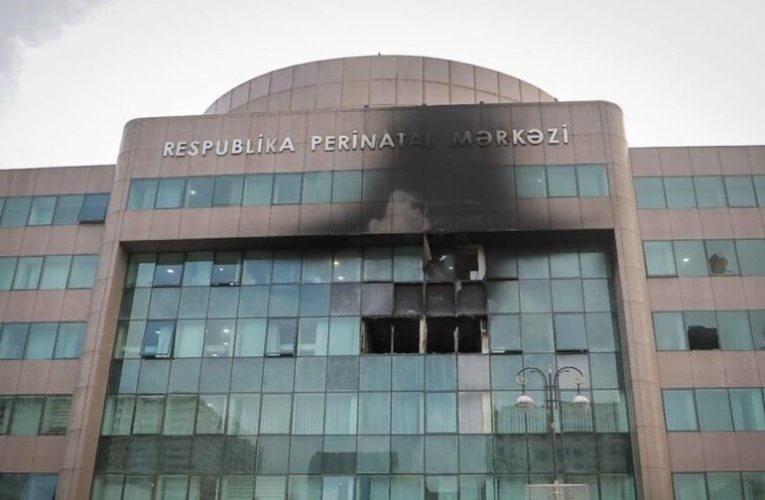 Körpələrin ölümündə təqsirləndirilən mərkəz direktoru: “493 nəfərin əvəzinə işləməli deyildim”