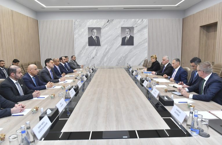 Aktual
                                                
                                                    12 Fevral 2026, 16:33                                                
                                            
                                            
                                                
Rəşad Nəbiyev Məhəmməd Əli Əl-Şorafa ilə görüşdü