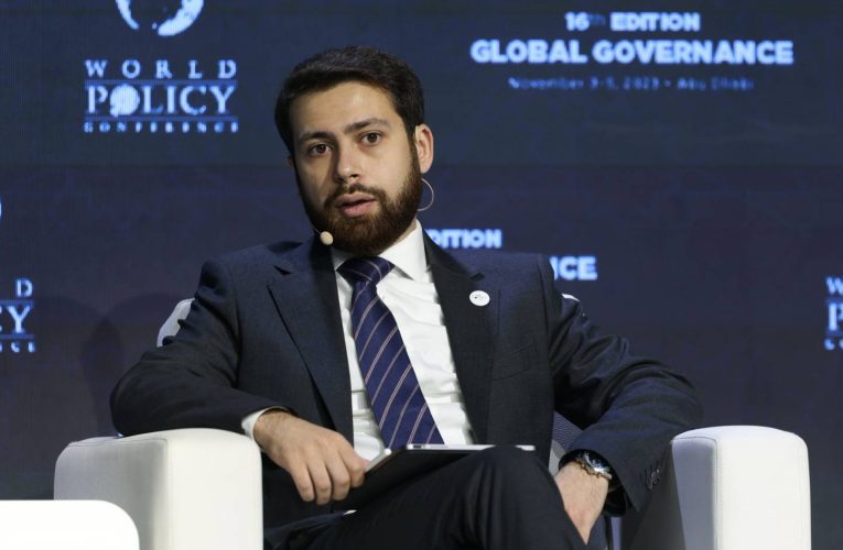 Ermənistanda nazir müavini azərbaycanlılarla görüşdü