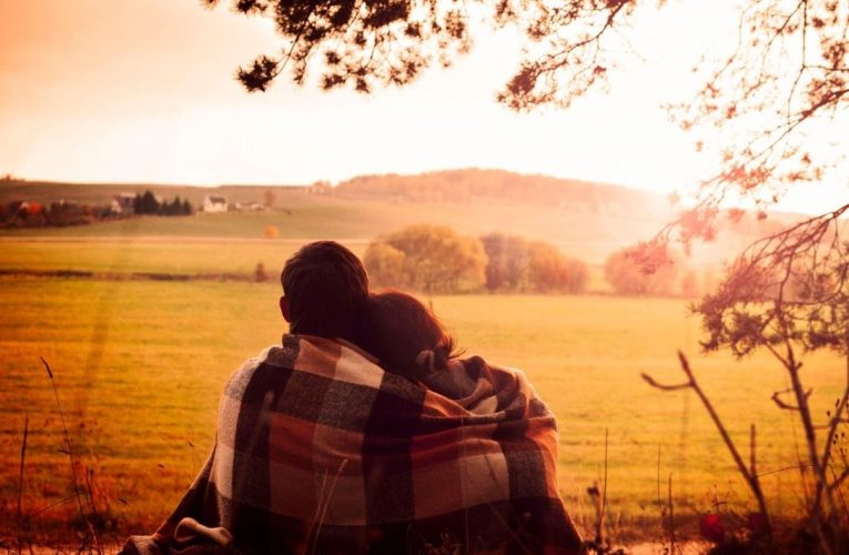 Bu gün “Sevgililər Günü”dür – Dünya necə qeyd edir, biz necə?