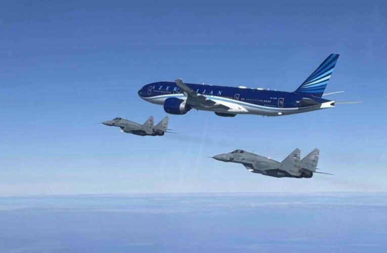 Prezidentin təyyarəsi Serbiya qırıclarının müşayiətində – FOTO+VİDEO