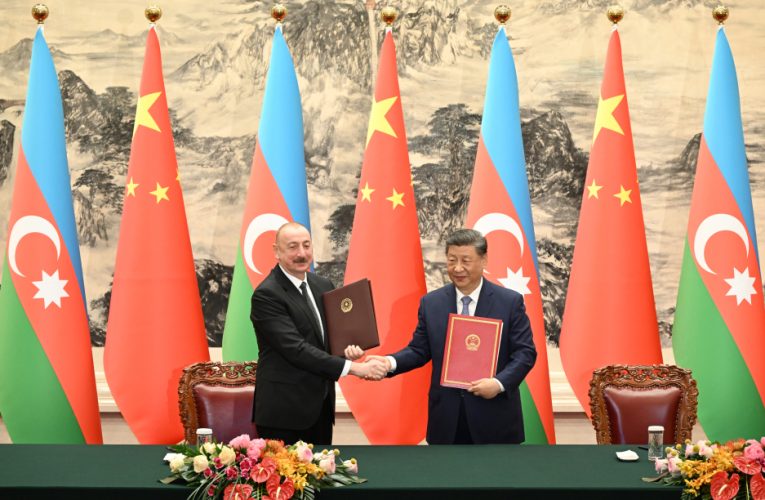 İlham Əliyev Çin liderini təbrik etdi