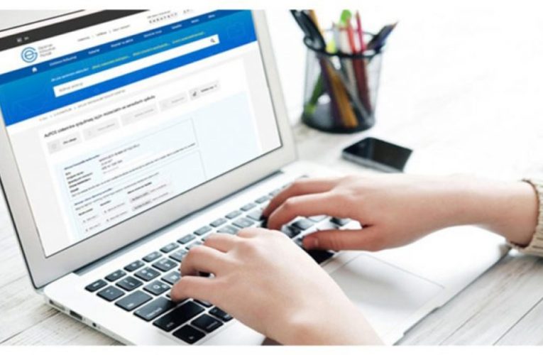 Ali məktəblərə sənəd qəbulu BAŞLAYIR