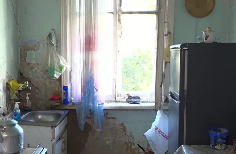 Analarımız öldü, biz də bu soyuqda öləcəyik