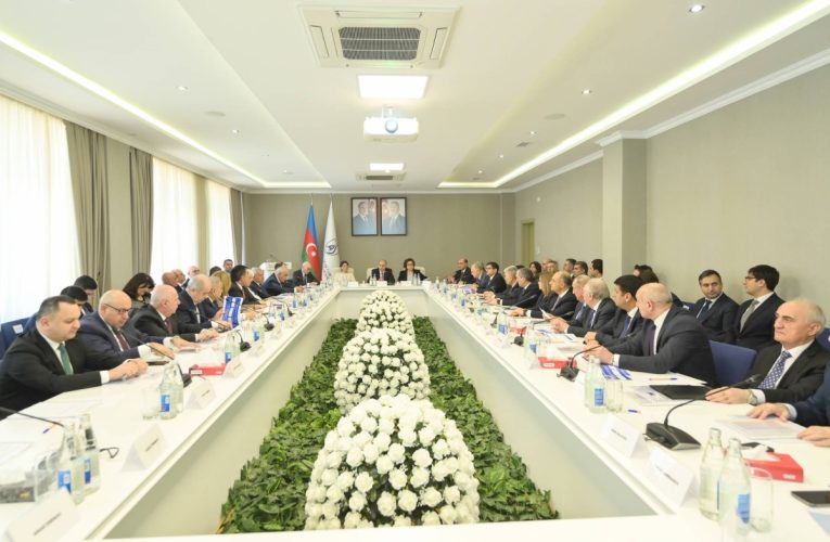 Emin Əmrullayevlə Məleykə Abbaszadə rektorları TOPLADI