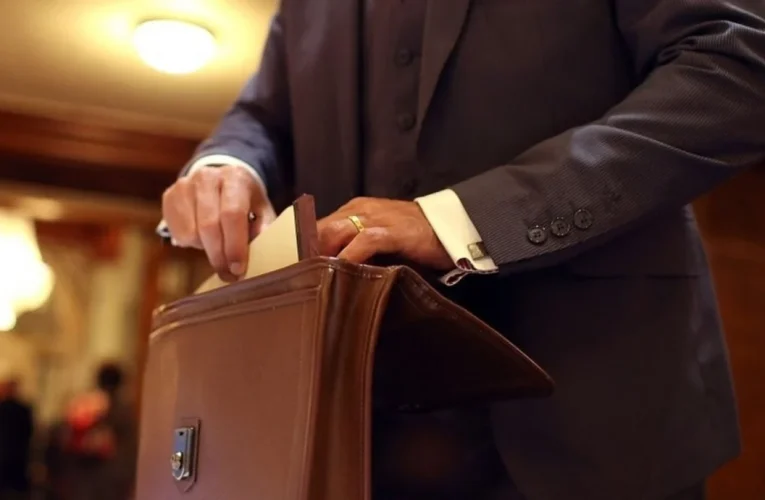 Daha bir icra hakimiyyətində ixtisarlar – 36 əməkdaş