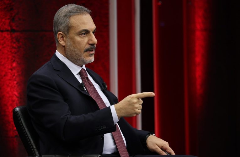 Hakan Fidandan Azərbaycanla bağlı İrana XƏBƏRDARLIQ