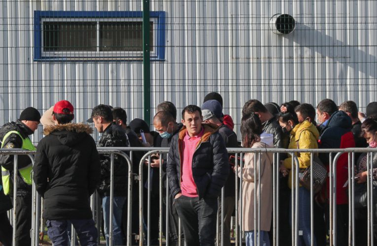 108 əcnəbi Azərbaycandan çıxarıldı