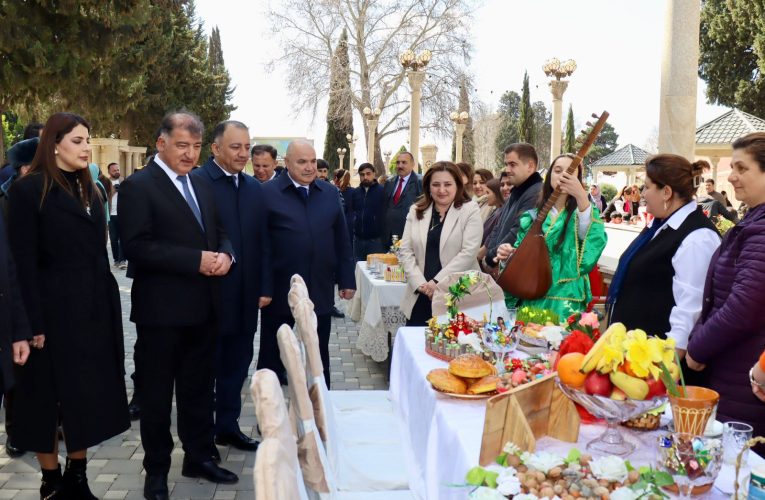 Aktual
                                                
                                                    Bu gün, 14:50                                                
                                            
                                            
                                                
Samuxda Novruz bayramı münasibətilə ümumrayon tədbiri keçirilib – FOTOLAR