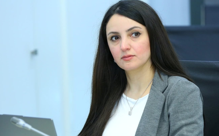 Universitetdə yeni mətbuat katibi