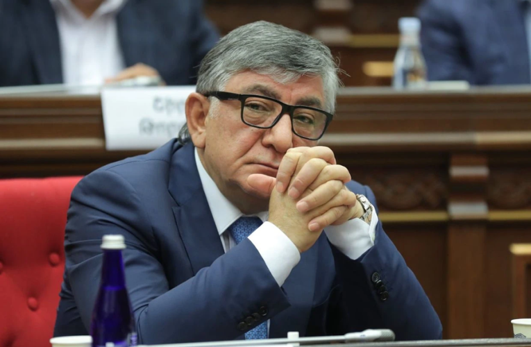 Erməni oliqarx məhsullarını Azərbaycan üzərindən satmaq istəyir