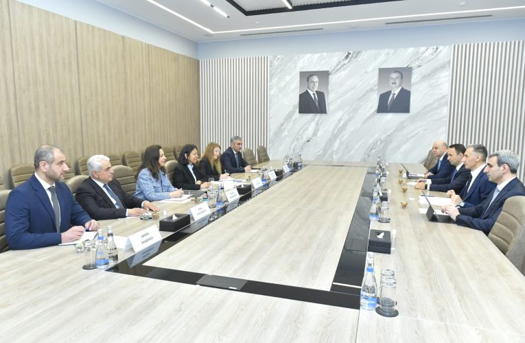 Aktual
                                                
                                                    15 Aprel 2026, 16:47                                                
                                            
                                            
                                                
Rəşad Nəbiyev Asiya İnkişaf Bankının nümayəndə heyəti ilə görüşdü