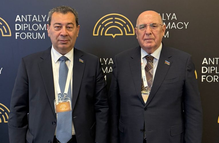 Əhliman Əmiraslanov və Səməd Seyidov Antalya Diplomatiya Forumunda