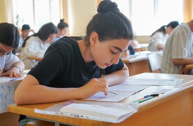Qəbul imtahanına 65 mindən çox şəxs qeydiyyatdan keçib