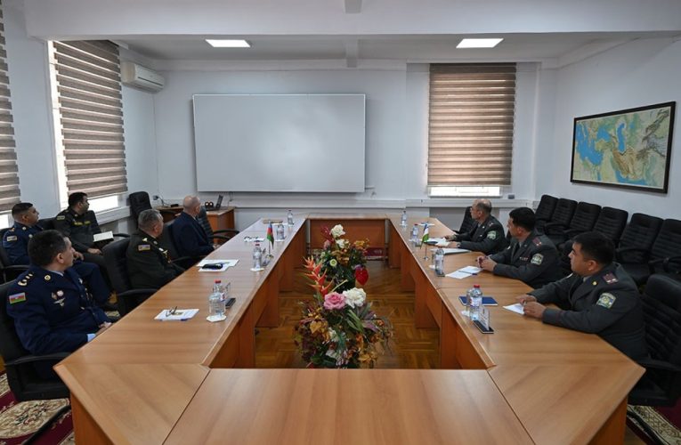 Özbəkistan hərbçiləri Azərbaycana gəldi – FOTO