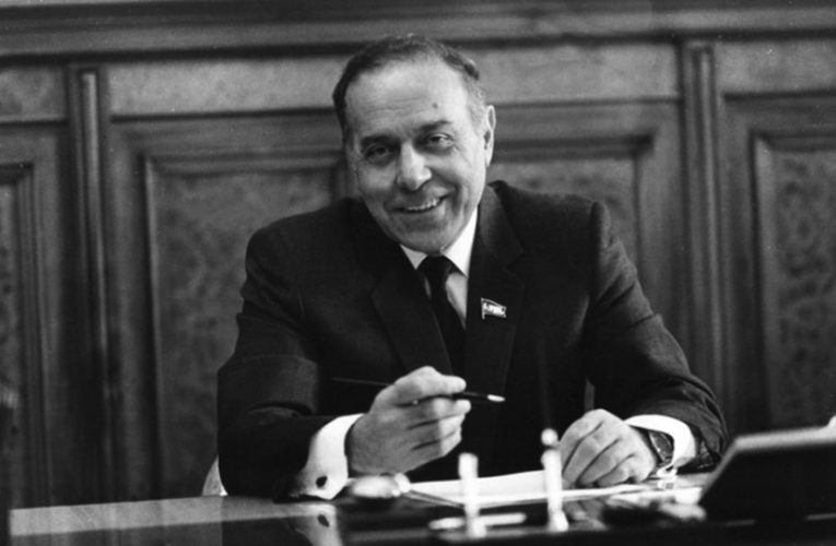 Müasir Azərbaycan Heydər Əliyevin memarlıq dühasının təcəssümüdür