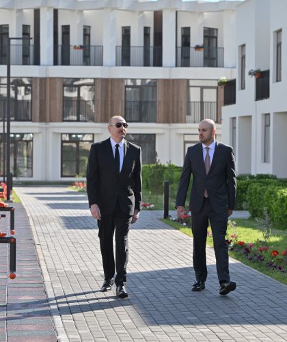 Prezident Zəngilanın ilk yaşayış kompleksində – FOTOLAR