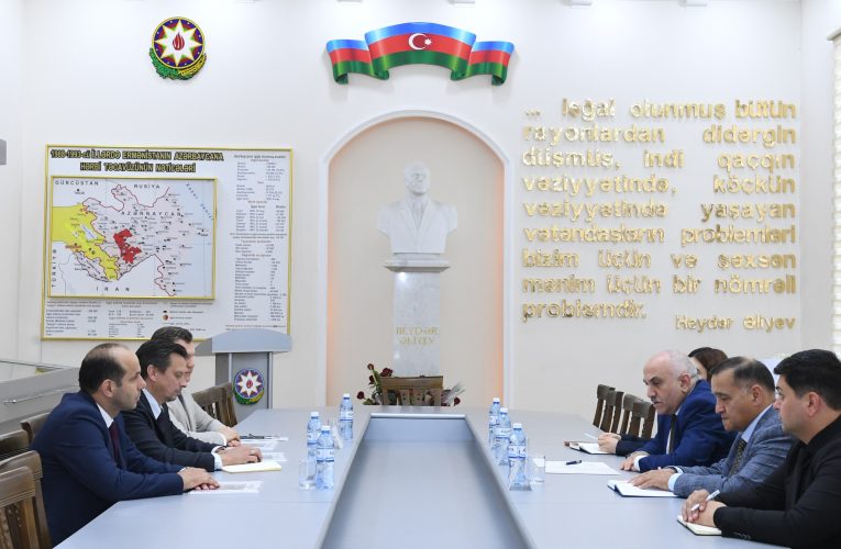 Aktual
                                                
                                                    Bu gün, 13:56                                                
                                            
                                            
                                                
Dövlət Komitəsində görüş keçirilib – FOTO
