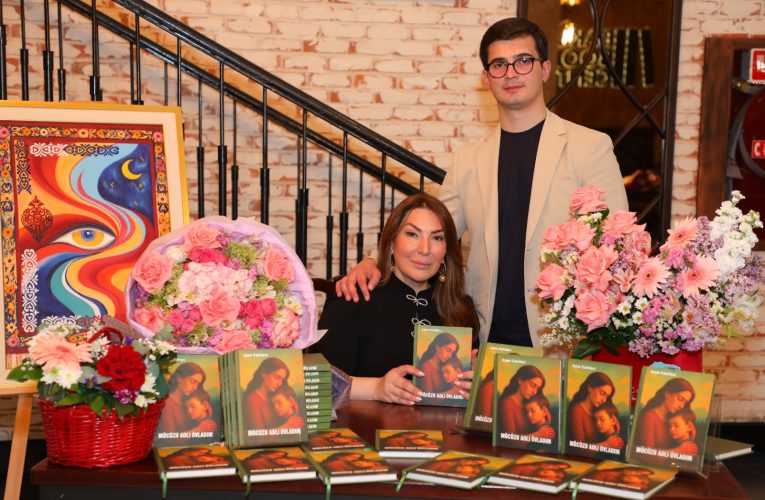 Aktual
                                                
                                                    Bu gün, 09:32                                                
                                            
                                            
                                                
Kitab təqdimatı və rəsm sərgisi keçirilib – FOTO