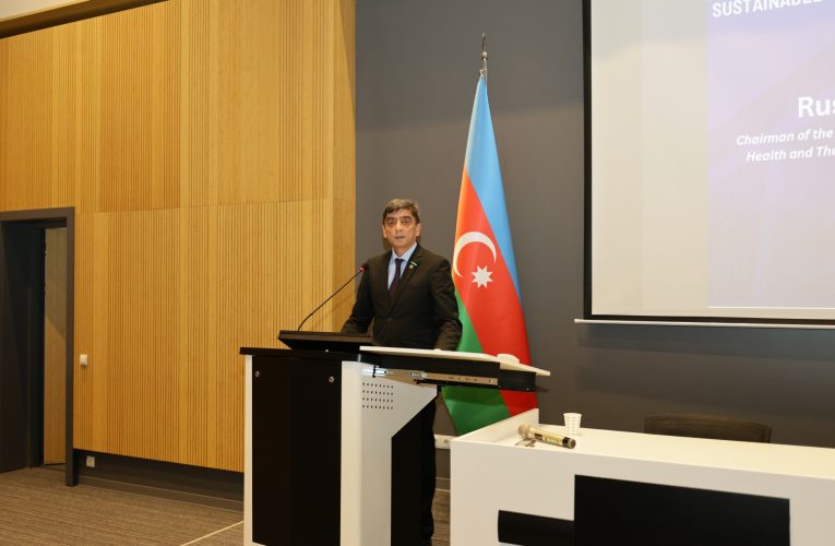 Aktual
                                                
                                                    Bu gün, 17:57                                                
                                            
                                            
                                                
UNEC-də beynəlxalq elmi simpozium keçirilib – Fotolar