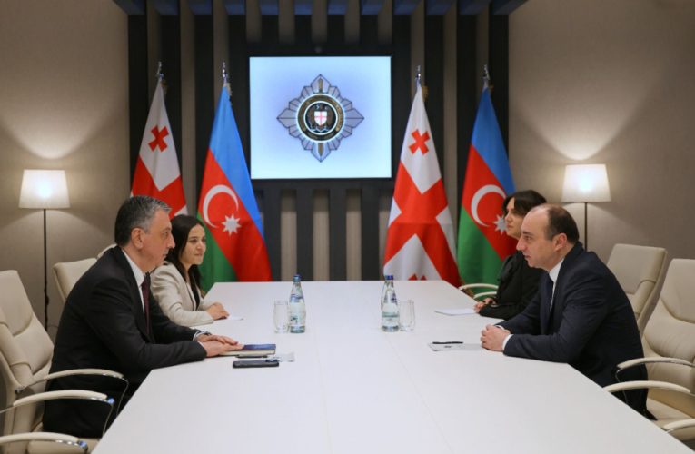 Azərbaycan və Gürcüstan rəsmiləri görüşdü