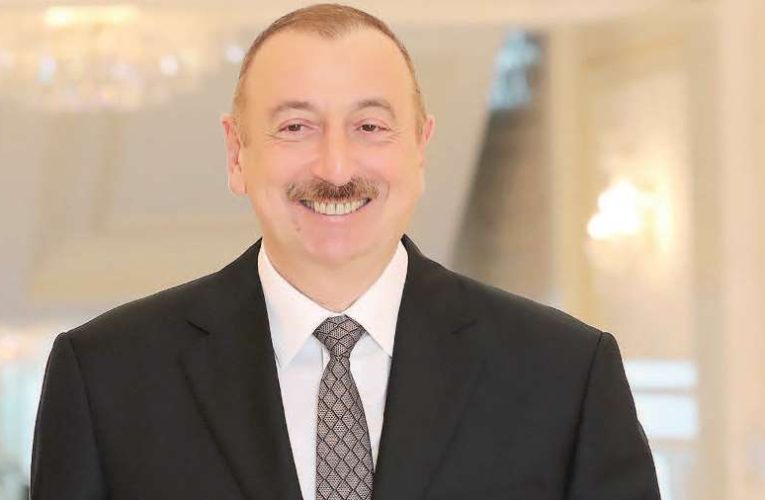 9 yaşlı əkiz bacılar İlham Əliyevə məktub YAZDILAR