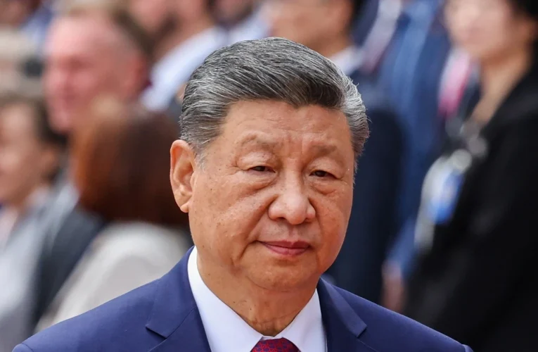 Çin lideri 8 ildən sonra Şimali Koreyaya gedib