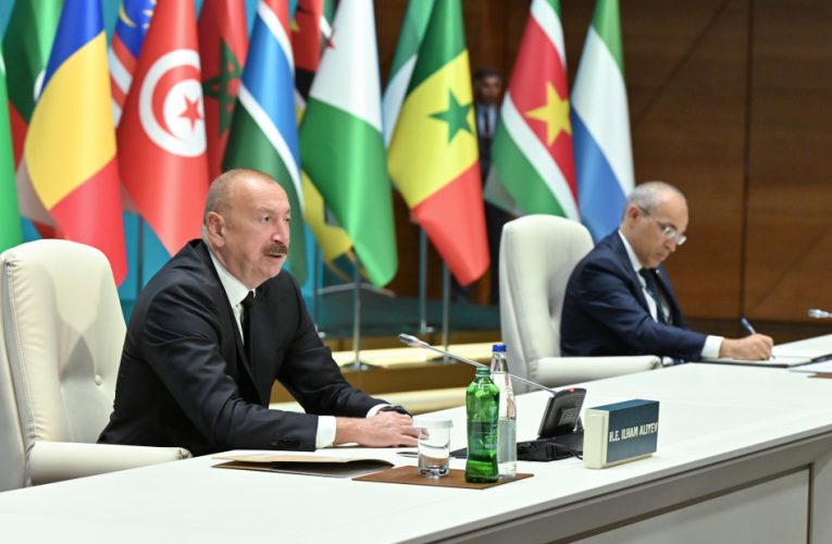 Azərbaycan vasitəsilə daşınan yüklərin iki dəfə artırılmasını istəyirik