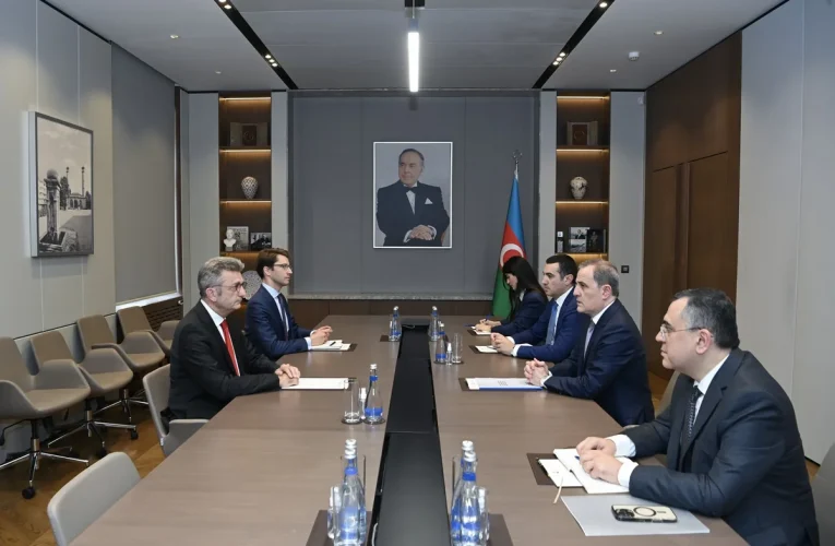 Almaniya səfiri Azərbaycanı tərk edir – FOTO