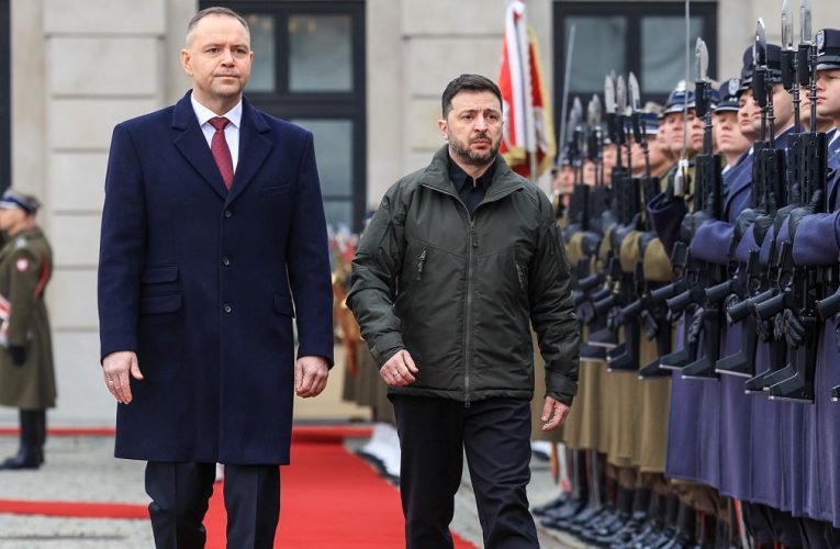 Polşa prezidenti Zelenskidən ordeni buna görə alıb – İLGİNC FAKT