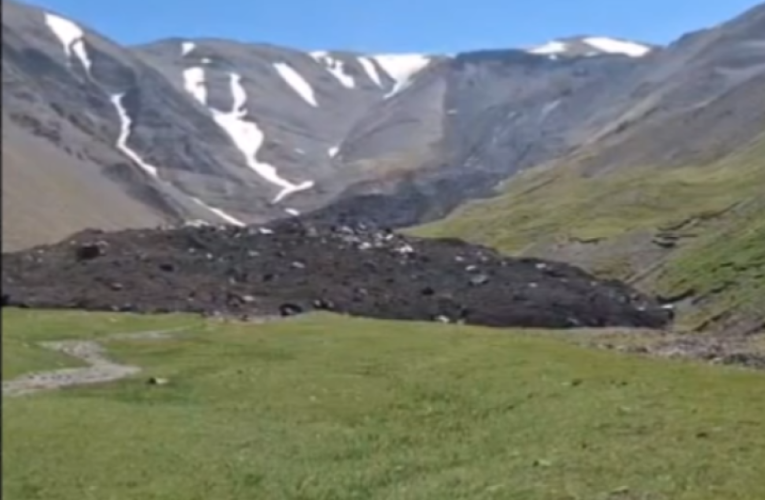 Qubada sürüşmə davam edir